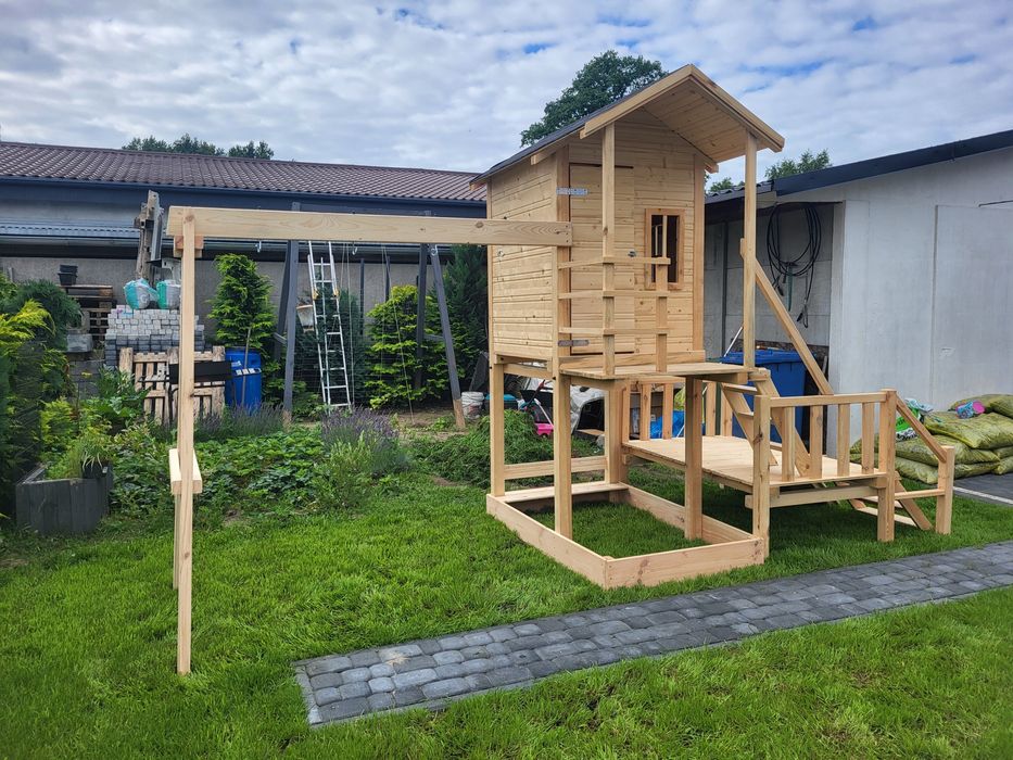 Plac zabaw domek ogrodowy