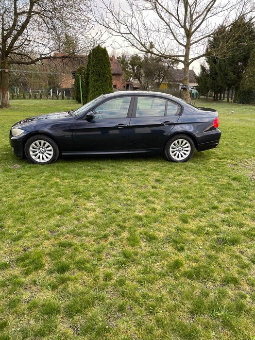 BMW E90 2.0 benzyna uszkodzony silnik