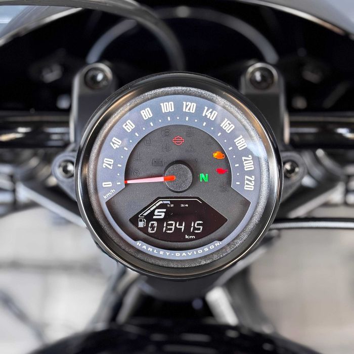Продам мотоцикл HARLEY-DAVIDSON RH975 NIGHTSTER (0933)