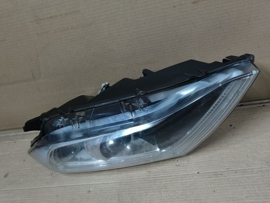 Фара Toyota Venza Тоёта Оригинал
