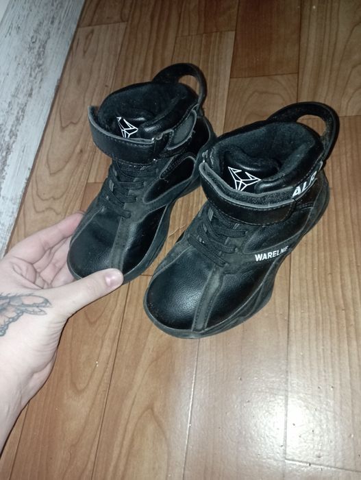 Зимние кроссовки на мальчика