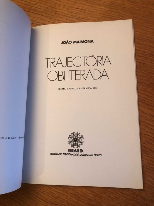 Trajectória obliterada     João MAIMONA