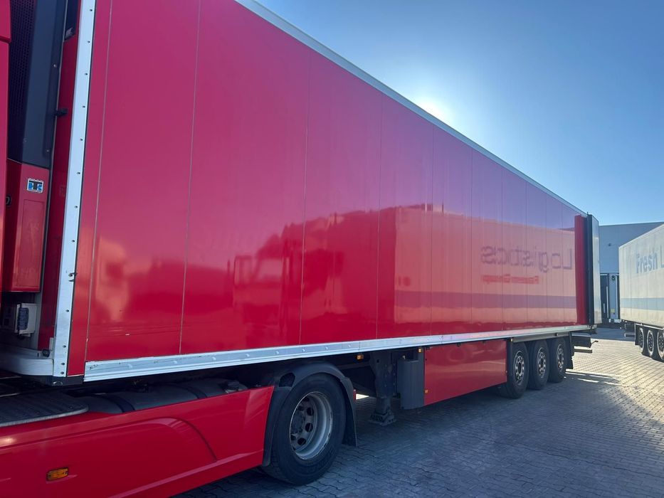 Schmitz Cargobull SKO 24/L  Schmitz Cargobull 2015,Hakówka,Hakowa zadbana ThermokingSlx300 FRC2028