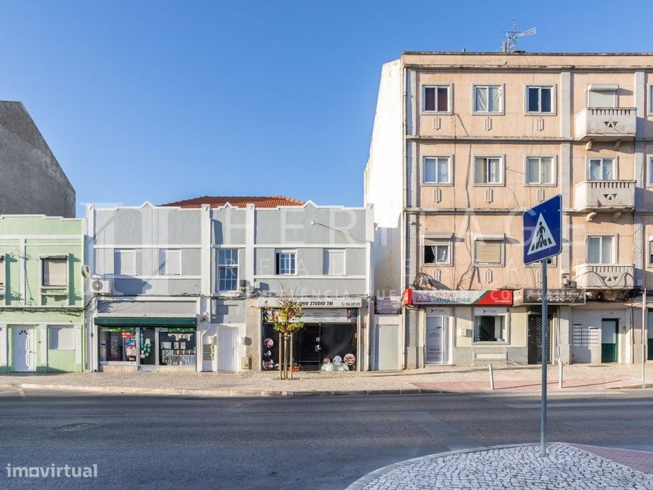 T0+1 totalmente remodelado com quintal e churrasqueira | Baixa da B...