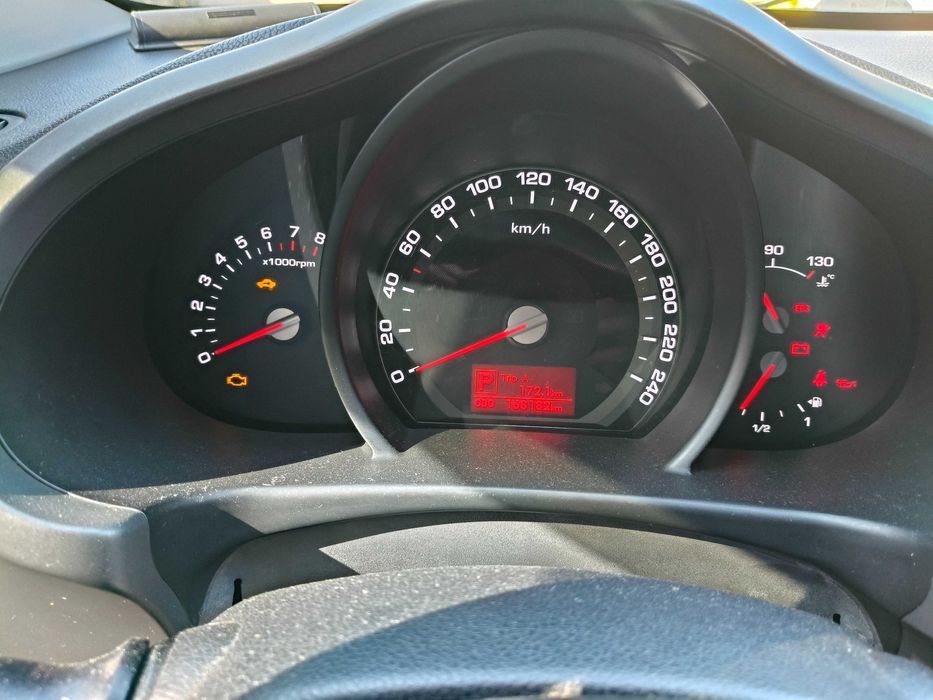 Кіа Sportage 2012