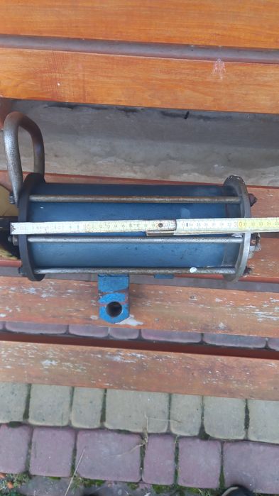 Siłownik pneumatyczny