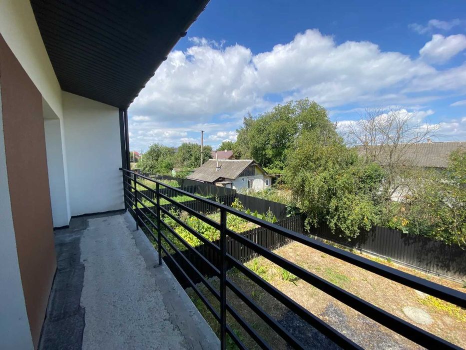 Продаж кутового таунхауса в Вовчинцях, 3,3сот, всі комунікації міські