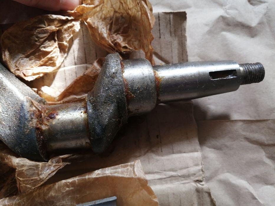 Коленвал компрессора зил-130 новый ссср