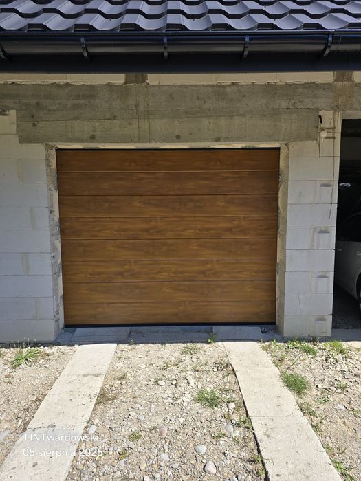 Brama Garażowa Segmentowa | Producent | Drzwi Techniczne |