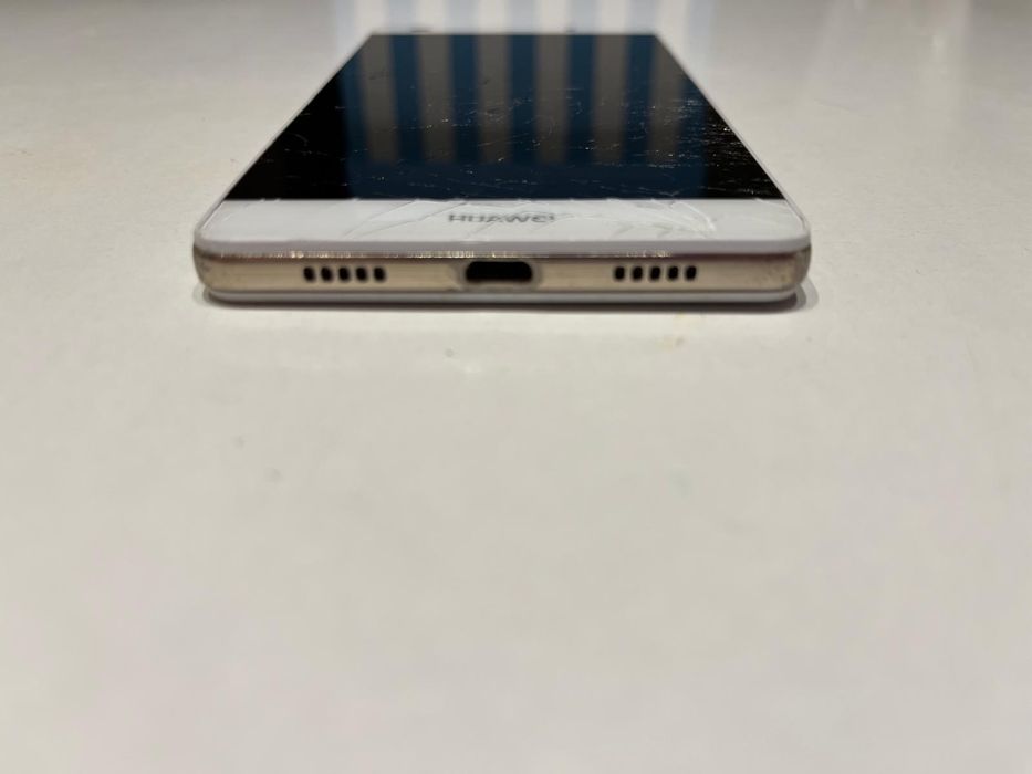 Smartfon Huawei P8 Lite 2/16GB LTE ALE-L21 Czarny |