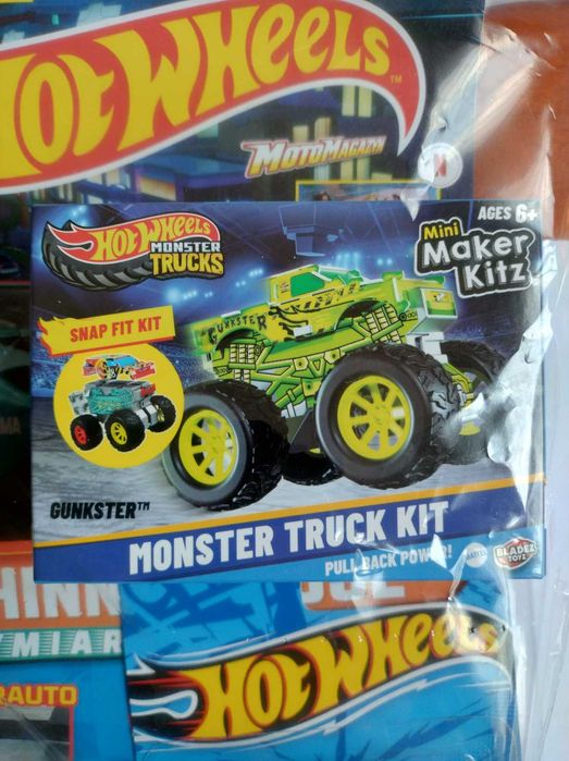 Samochód Hot Weels Lightin' Bug + Monster Truck Kit