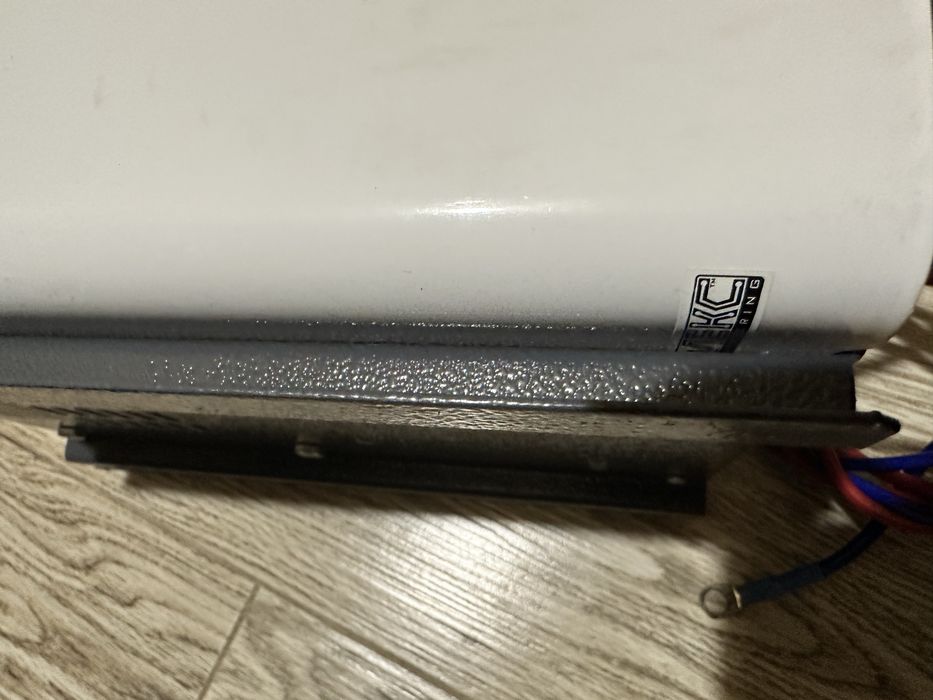 Інвертор 12в Кулон Q300