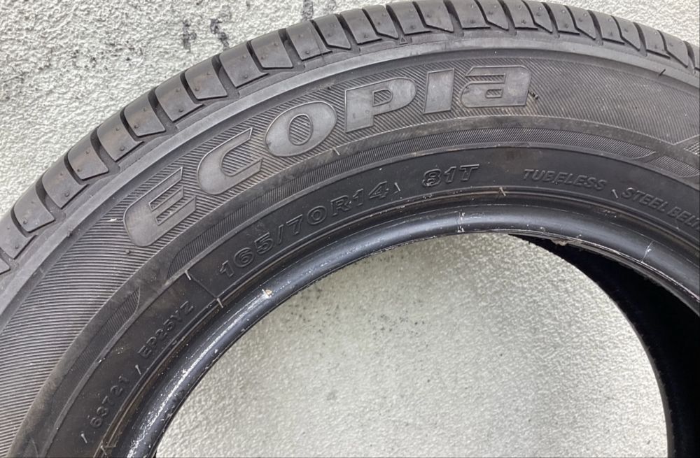 Bridgestone шини 165/70 R14 майже нові резина Рено Кенго , Лада , Фіат