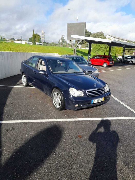 Mercedes-Benz 220 — fotografia 5