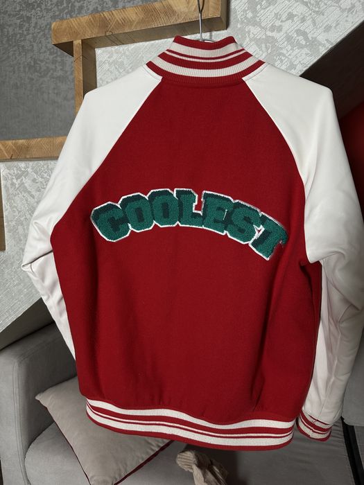 Жіночий утеплений бомбер