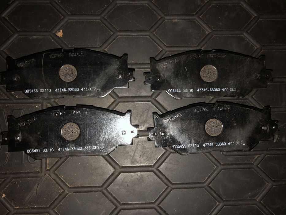 Тормозные Колодки передние LEXUS IS 250
