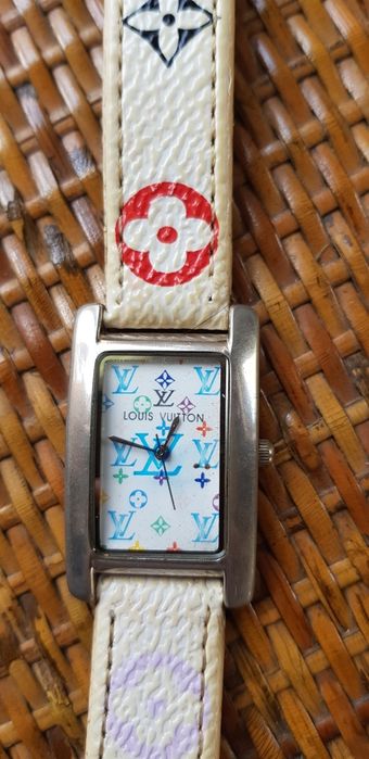 Оригинал 2003 Часы Louis Vuitton