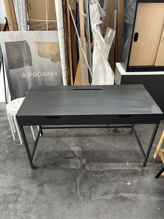 Secretaria de madeira