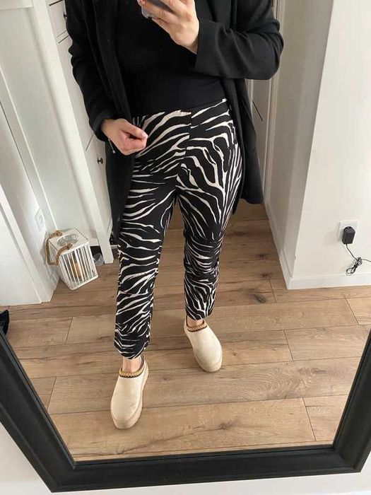 spodnie rozszerzane dzwony zwierzęcy wzór zara basic sesja wysoki stan