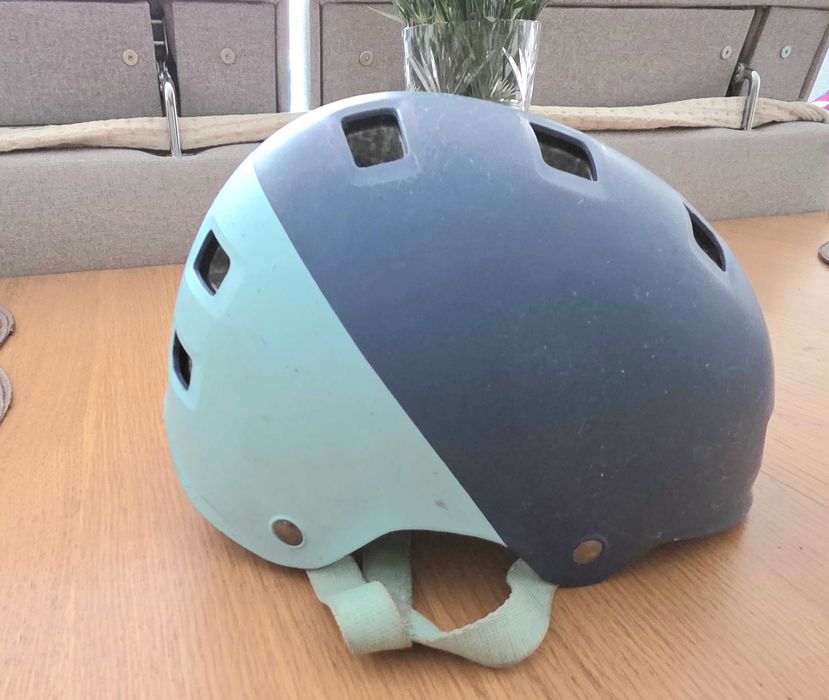 Super BEZPIECZNY kask na rower. rolki, deskę, rower i hulajnoge xs 48-52