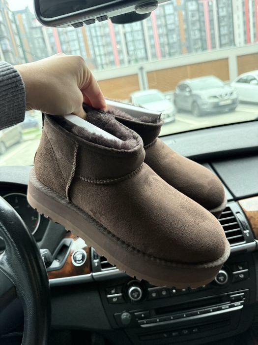 Взуття жіноче уги Ugg