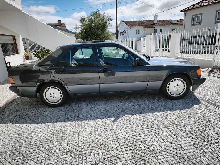 Mercedes-Benz 190D