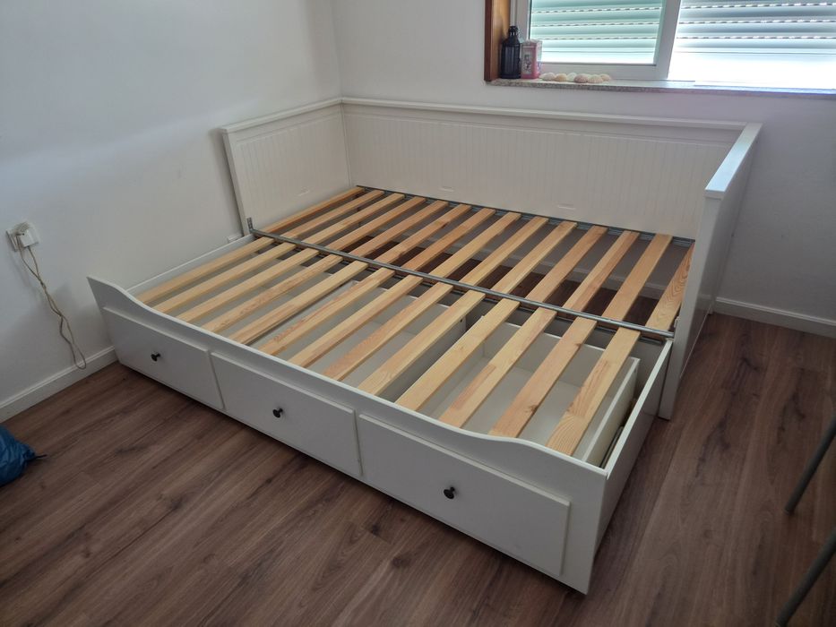 Cama Hemnes em muito bom estado