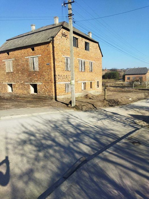 продаж ВЕЛИКОГО будинку в чудовому місті Бібрика