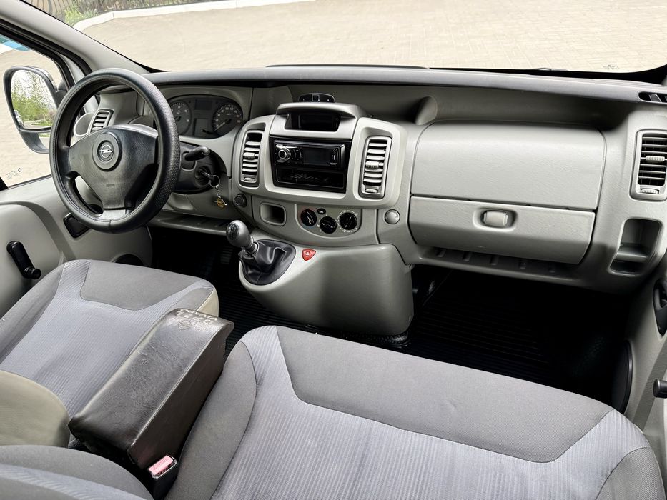 Opel Vivaro Пасажир!!! Ідеальний Стан 2.0 Двигун Авто Не ФАРБОВАНЕ!!! 1 Власник Рідний Пробіг 261 Тис.км