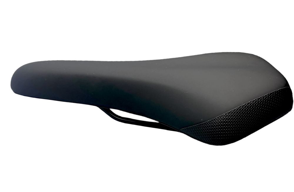 Siodełko rowerowe SELLE ROYAL essenza+ czarne FV / 029-157