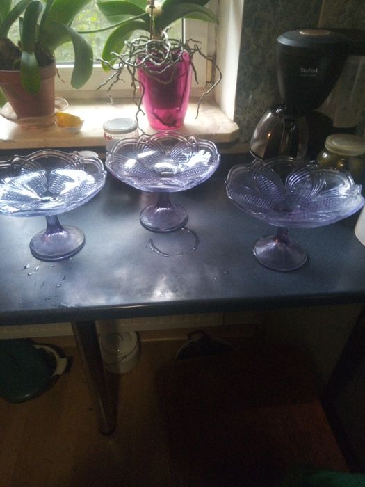 Кльош,ваза для солодкого,квітів