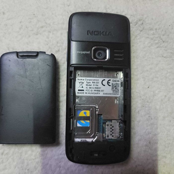 Мобильный Nokia 3110 с зарядкой РАБОЧИЙ sharp