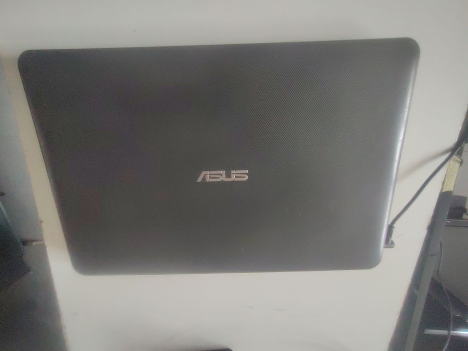 Portátil ASUS i7
