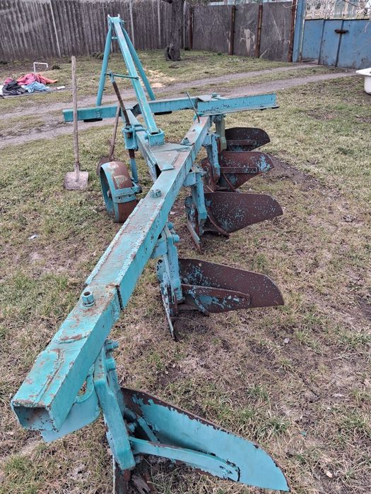 Продам плуг до т 150