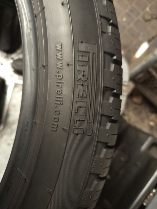 Opony całoroczne 255/40/19