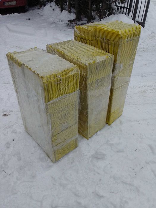Wytłaczanki plastikowe 630 szt