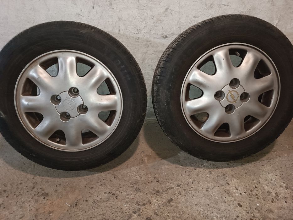 4 Koła Alufelgi opel astra  185/65 r14 letnie  dobry bierznik
