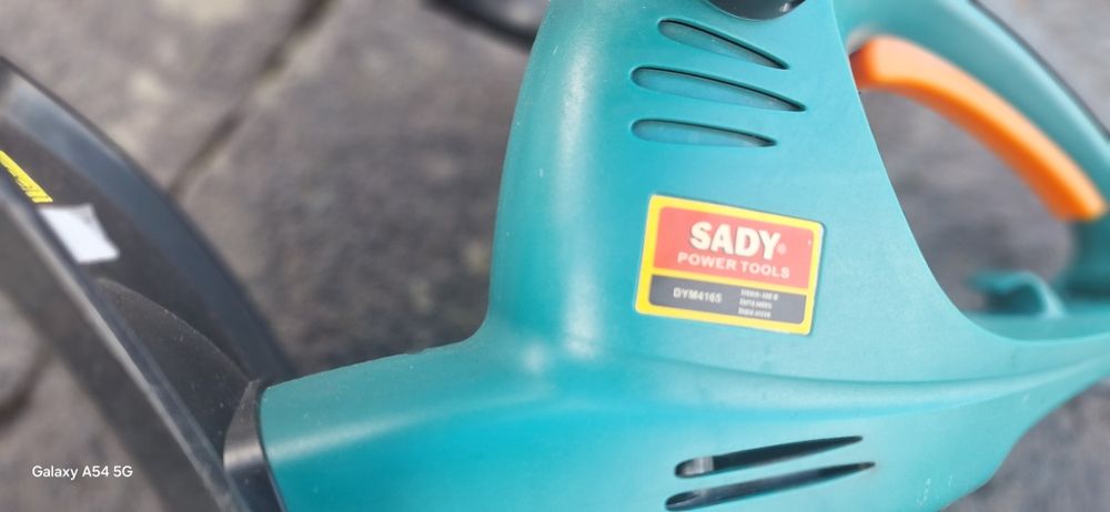 Corta sebes eléctrico