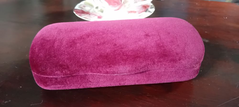 Etui do okularów Gucci, oryginalne.