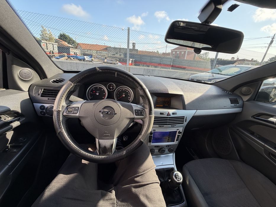 Opel Astra GTC 1.3CDTi 90CV