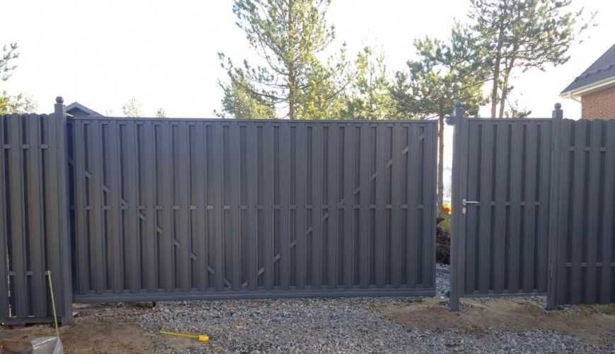 Паркан металевий. Паркан жалюзі. Паркан ранчо.