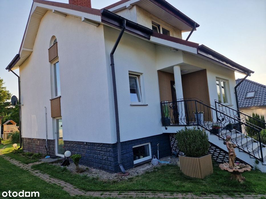 Dom 230m2 nad morzem, las, rzeka, . Fotowoltaika.