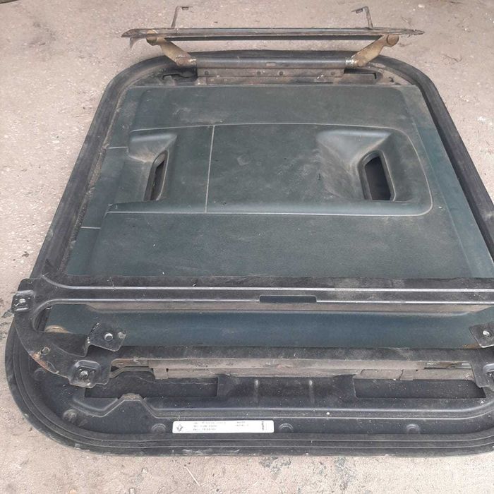 Люк ручний з вантажівки Рено преміум