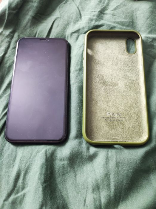 Продам iPhone XR 64 Gb