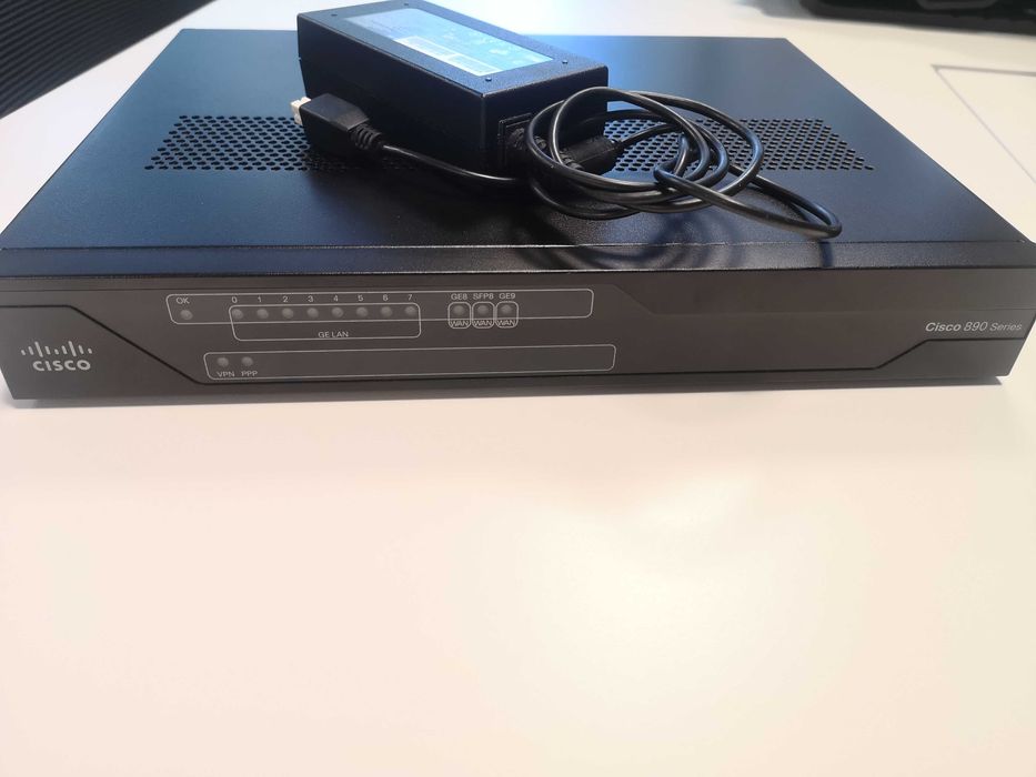 Router Cisco 892fsp