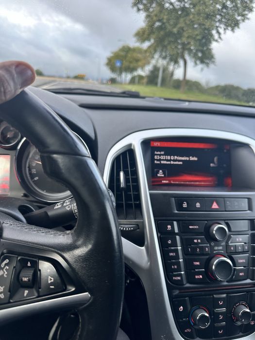 Opel Astra J 1.6 - 110cv - 2015