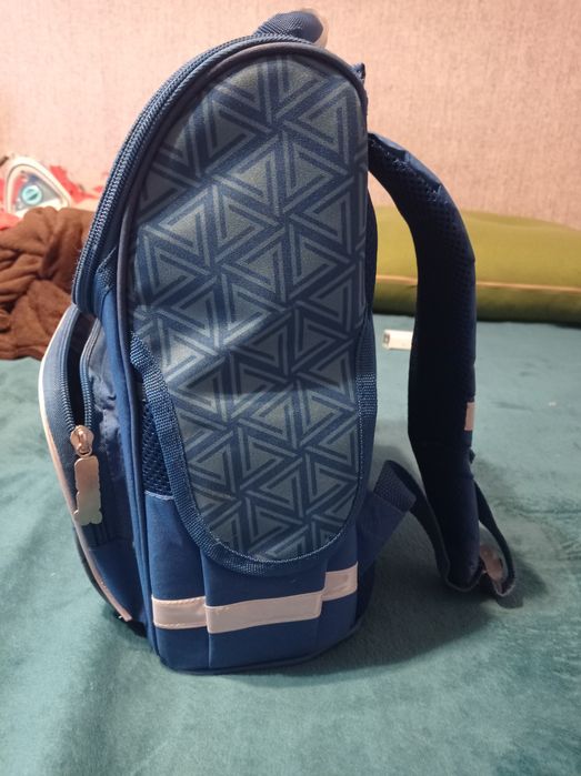 Продам детский  рюкзак для мальчика