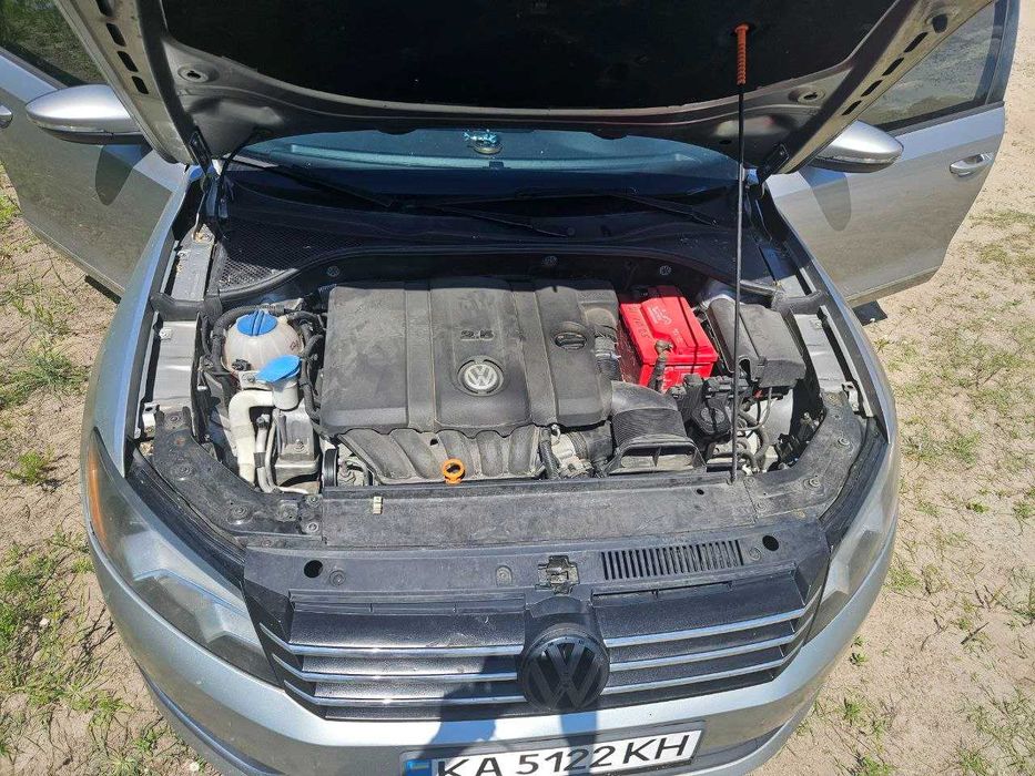 Продаю Volkswagen Passat B7 2011р 2,5л Автомат пишіть на Вабер або дзвоніть