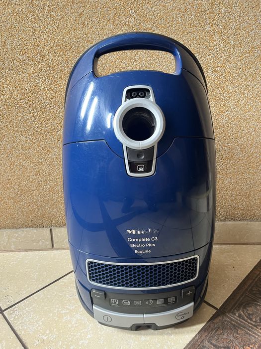 Odkurzacz workowy Miele Complete C3
