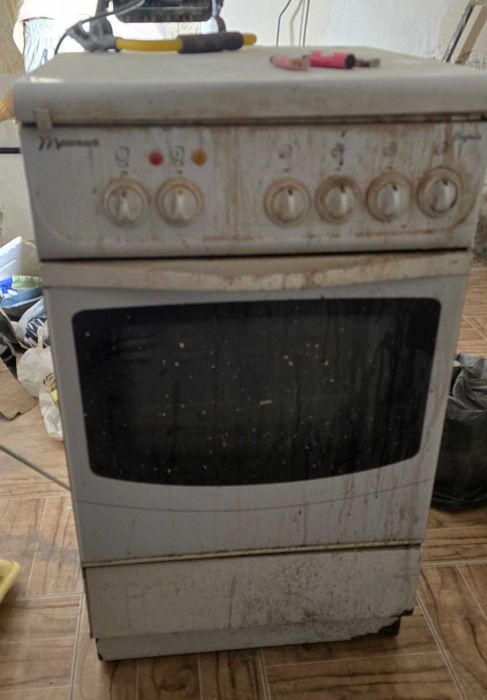 Kuchenka gazowo elektryxzna SPRAWNA